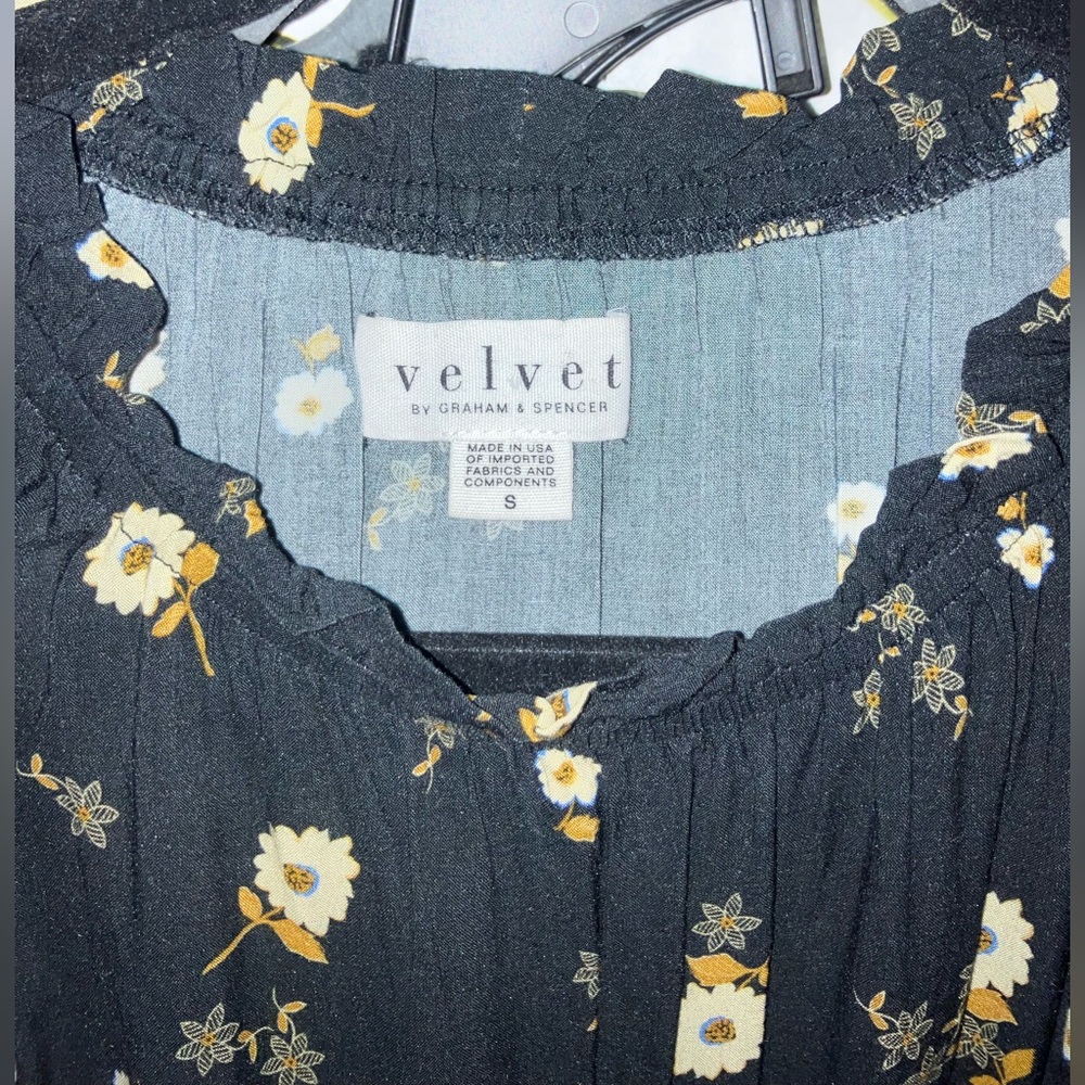 Velvet by Graham & Spencer Black Dress with Yellow Floral Pattern - Picture 9 of 11